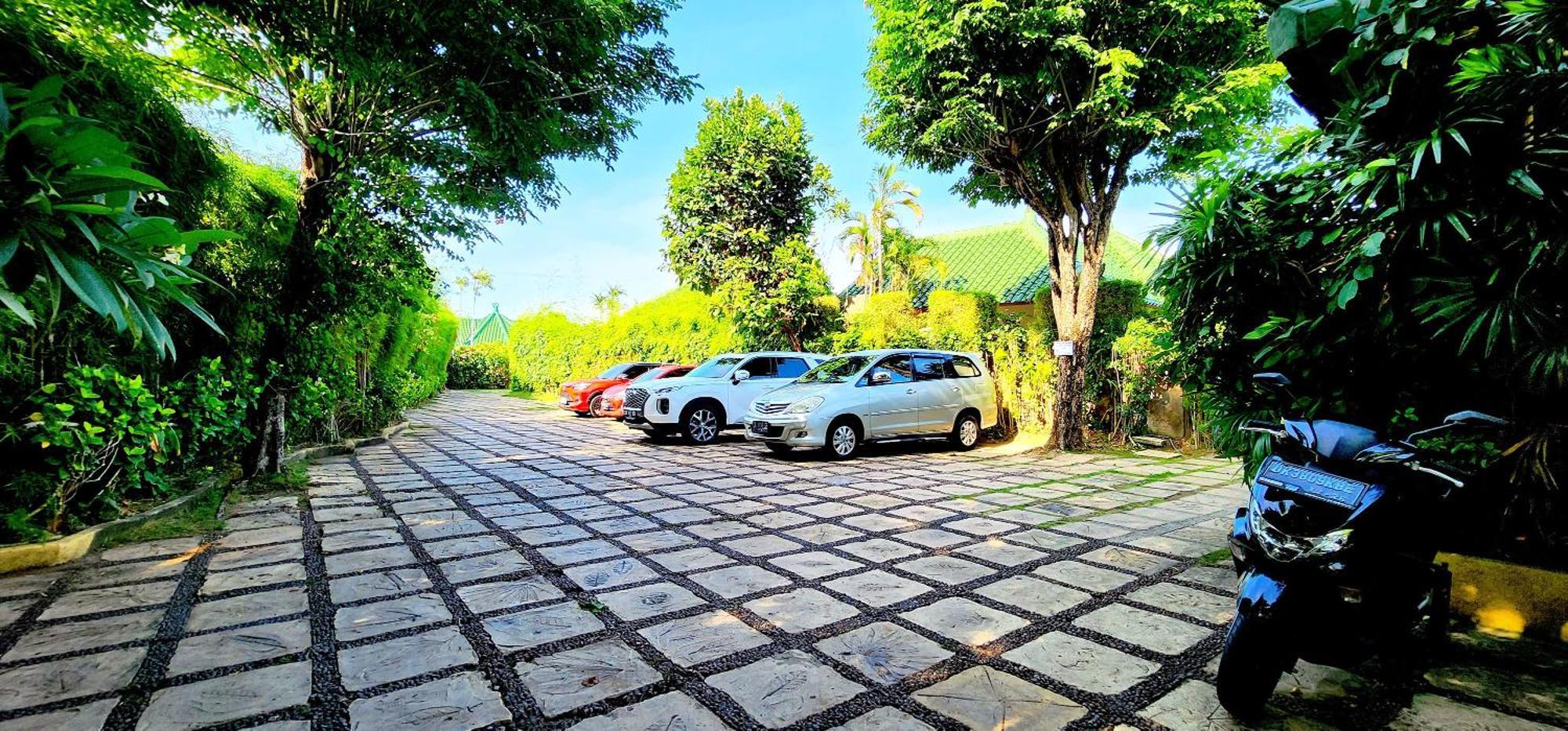Bali Emerald Apartments Sanur Buitenkant foto